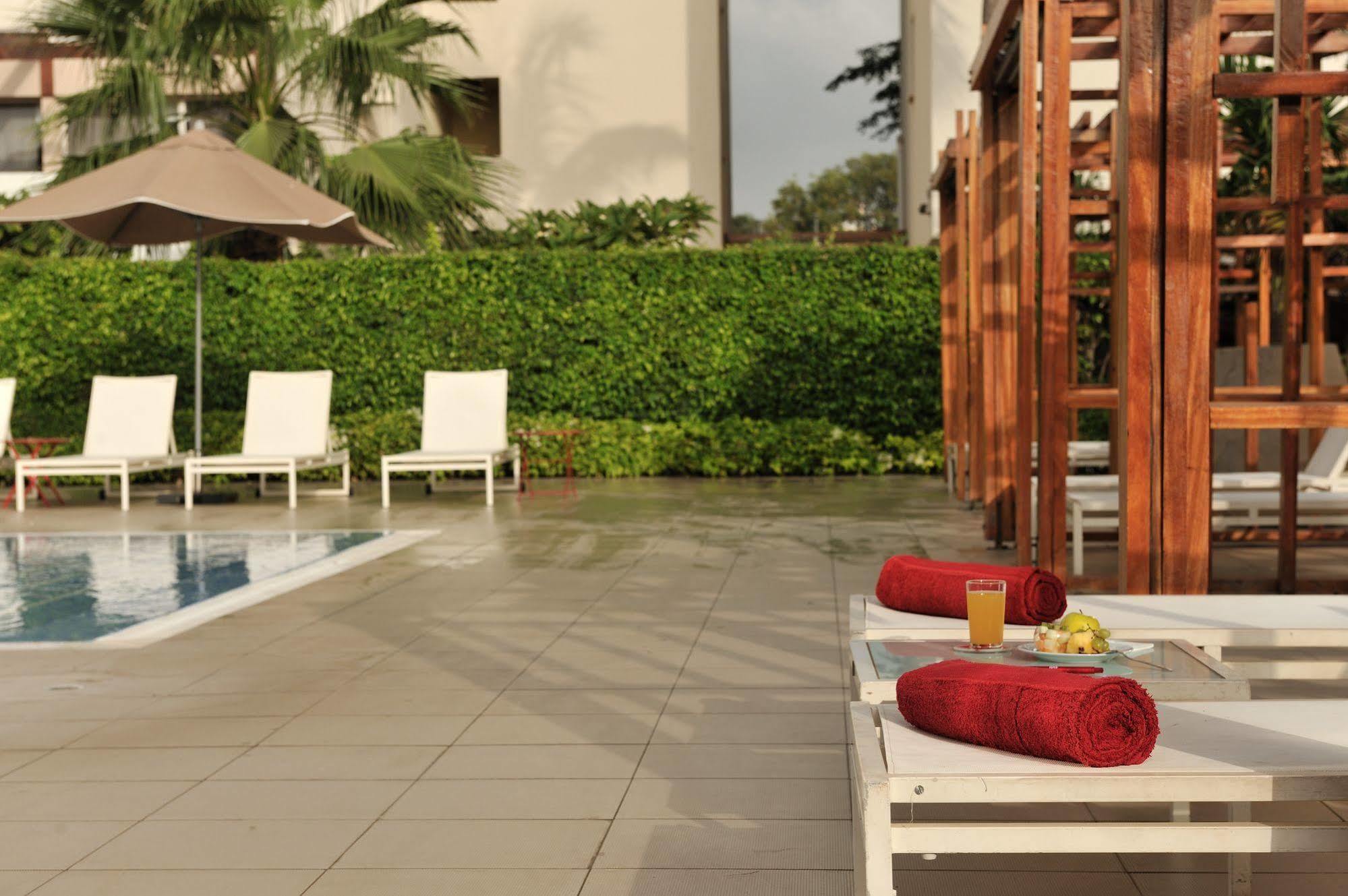 Hotel Ibis Styles Dakar Exterior foto